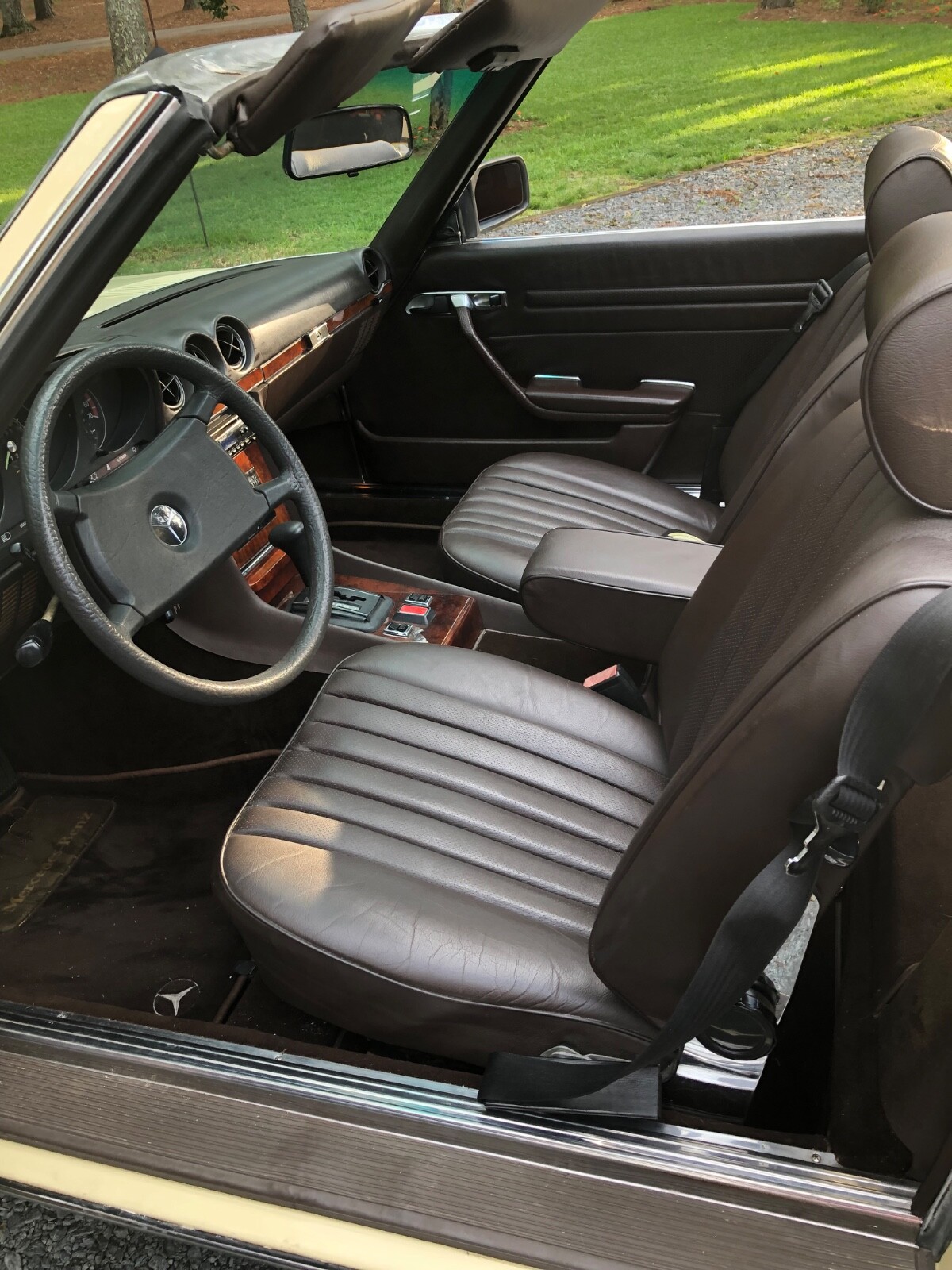 Mercedes-Benz-380-SL-1981-Convertible-7