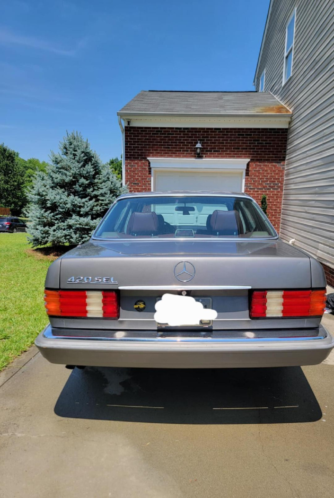 Mercedes-Benz-400-Series-1987-Sedan-7