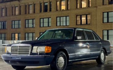 Mercedes-Benz-400-Series-1990-7