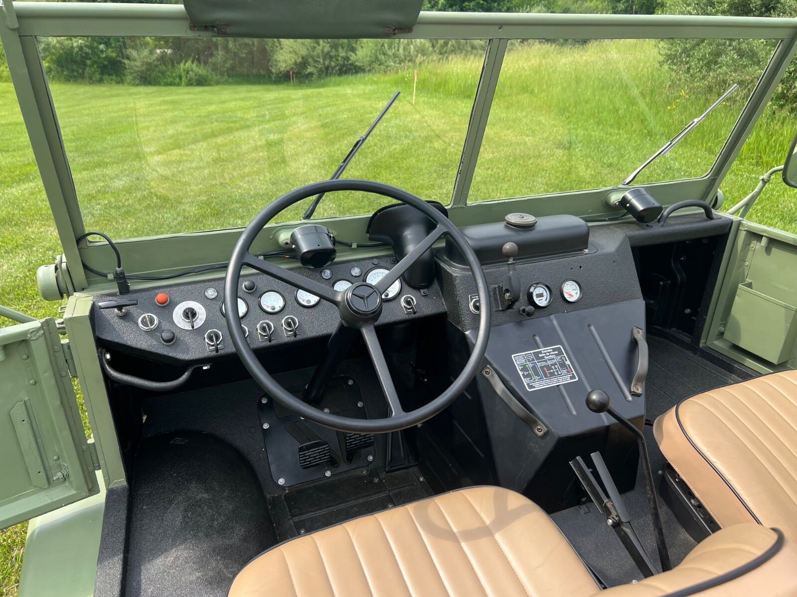 Mercedes-Benz-404-1962-Convertible-12