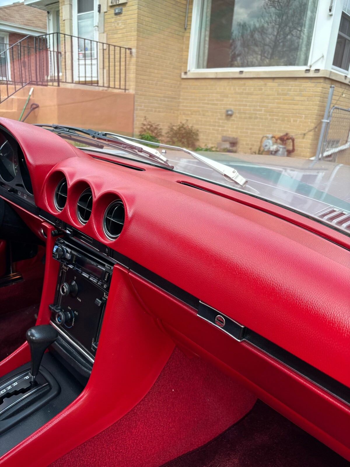Mercedes-Benz-450SL-1976-21