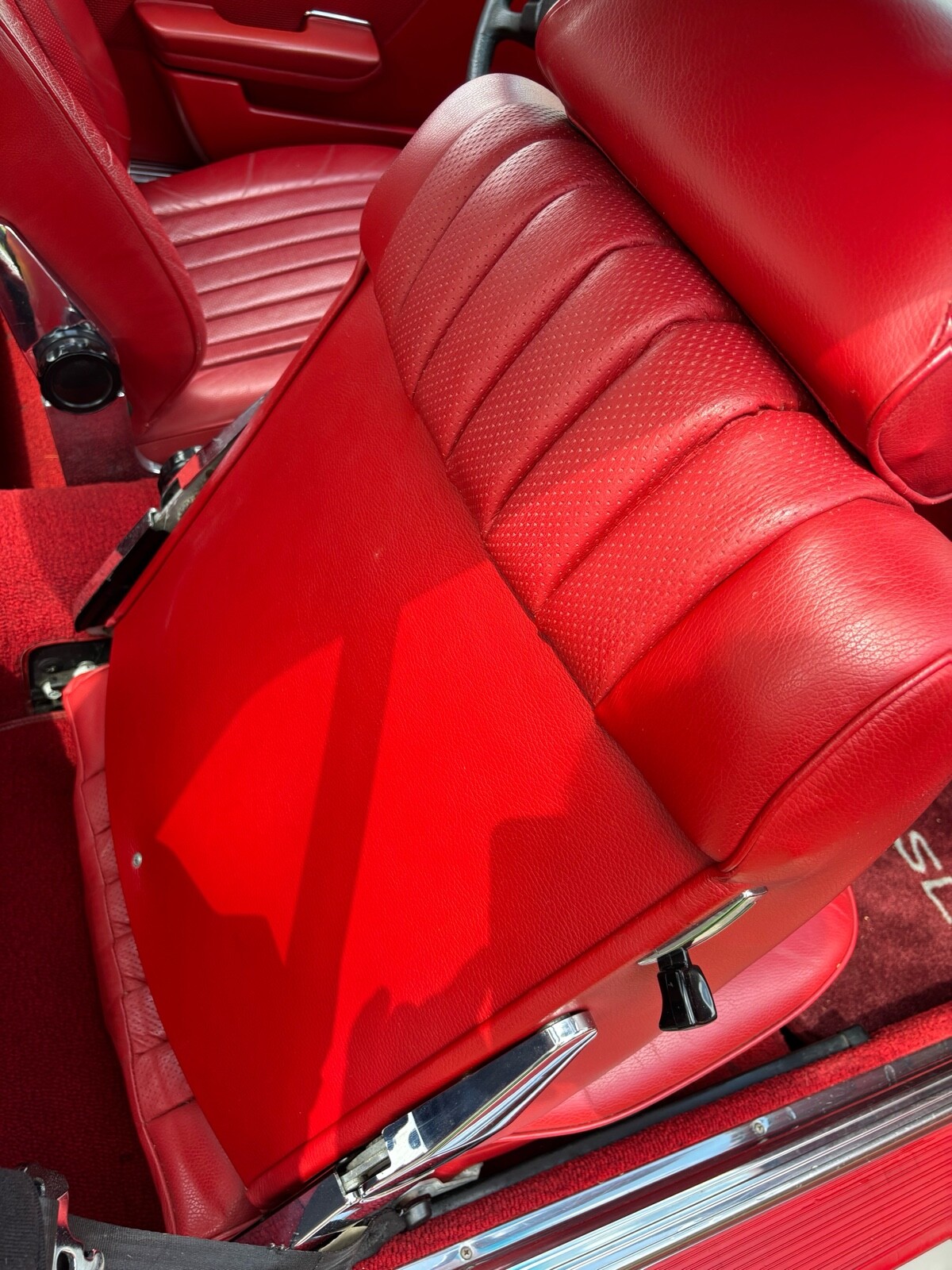 Mercedes-Benz-450SL-1976-29