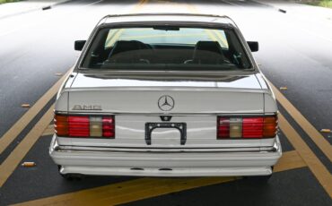 Mercedes-Benz-500-Series-1985-Coupe-3
