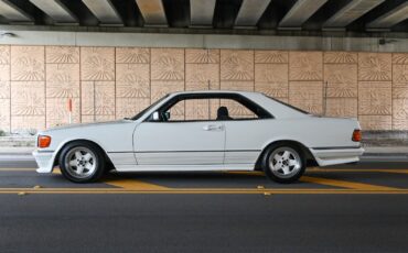 Mercedes-Benz-500-Series-1985-Coupe-31