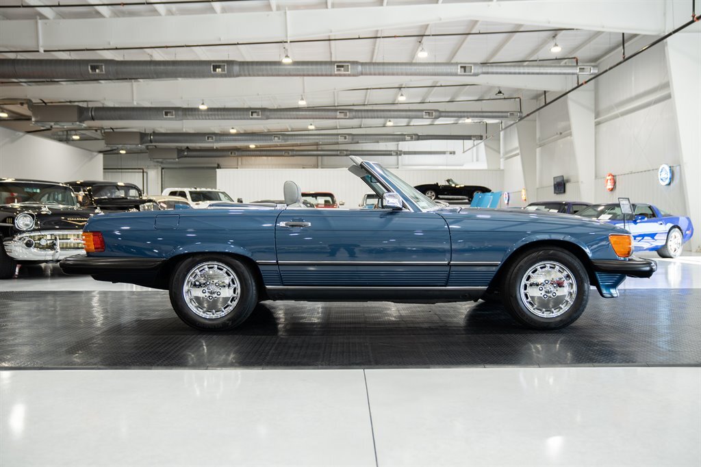 Mercedes-Benz-500-Series-1986-2d-Coupe-Roadster-29