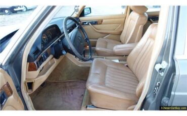 Mercedes-Benz-500-Series-1986-Sedan-1