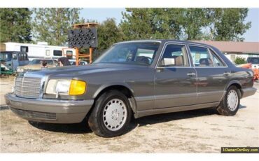 Mercedes-Benz-500-Series-1986-Sedan-18