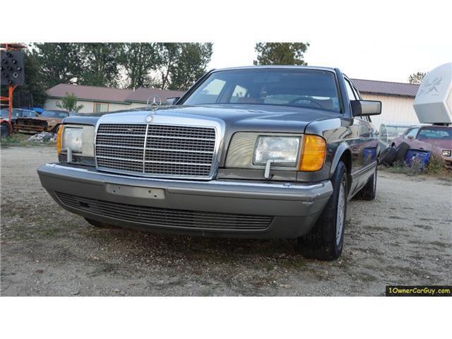Mercedes-Benz-500-Series-1986-Sedan-21