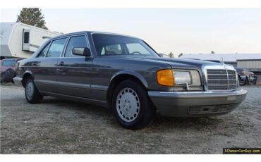 Mercedes-Benz-500-Series-1986-Sedan-23