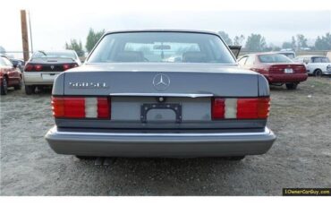 Mercedes-Benz-500-Series-1986-Sedan-26