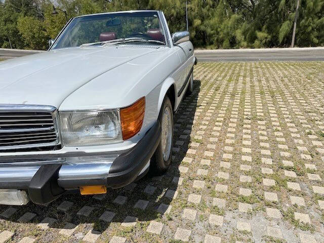 Mercedes-Benz-500-Series-1987-Convertible-17