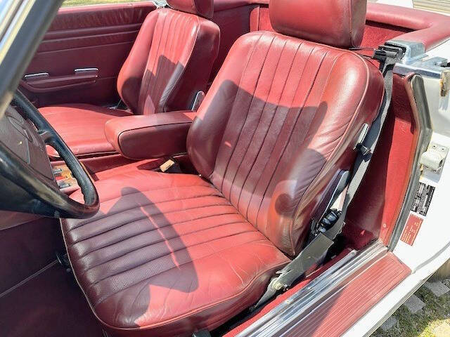 Mercedes-Benz-500-Series-1987-Convertible-29