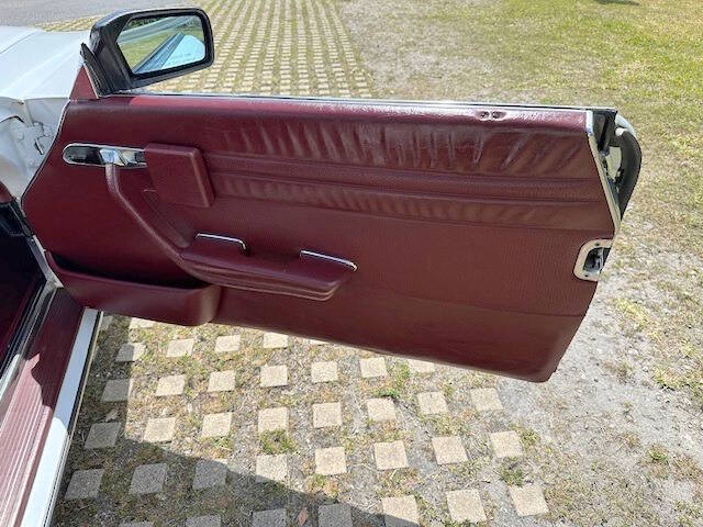 Mercedes-Benz-500-Series-1987-Convertible-33