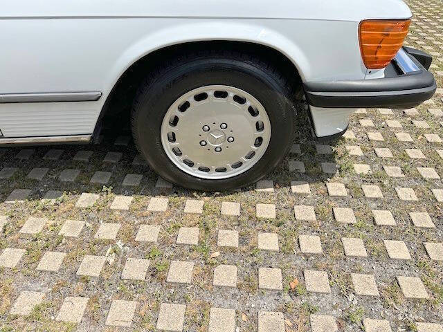 Mercedes-Benz-500-Series-1987-Convertible-35