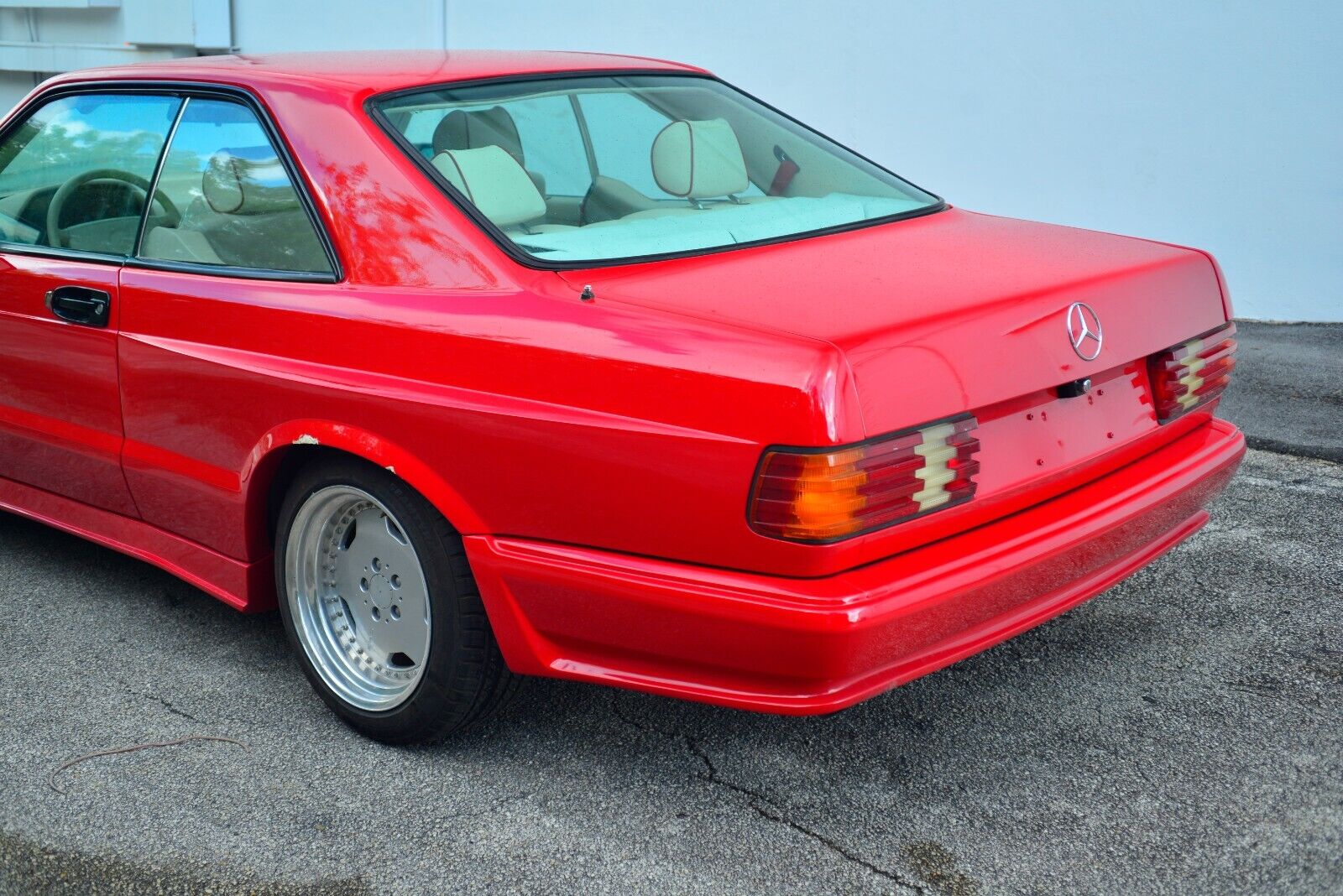Mercedes-Benz-500-Series-1987-Coupe-12