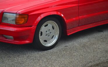 Mercedes-Benz-500-Series-1987-Coupe-14