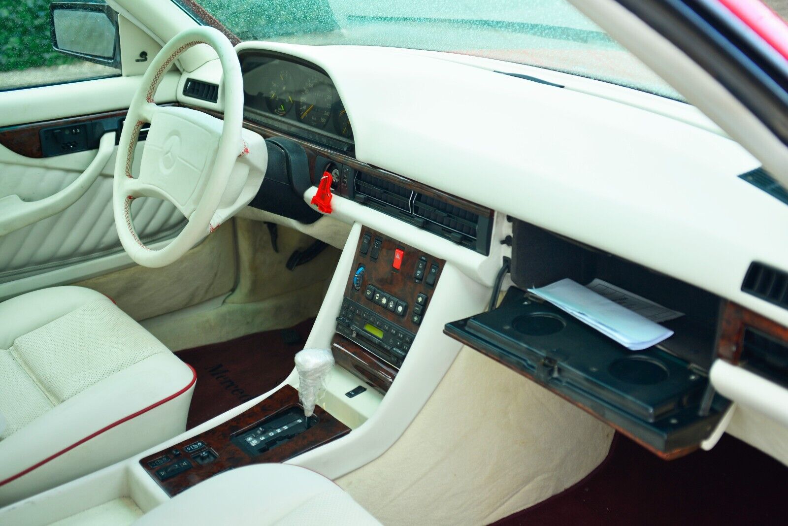 Mercedes-Benz-500-Series-1987-Coupe-17