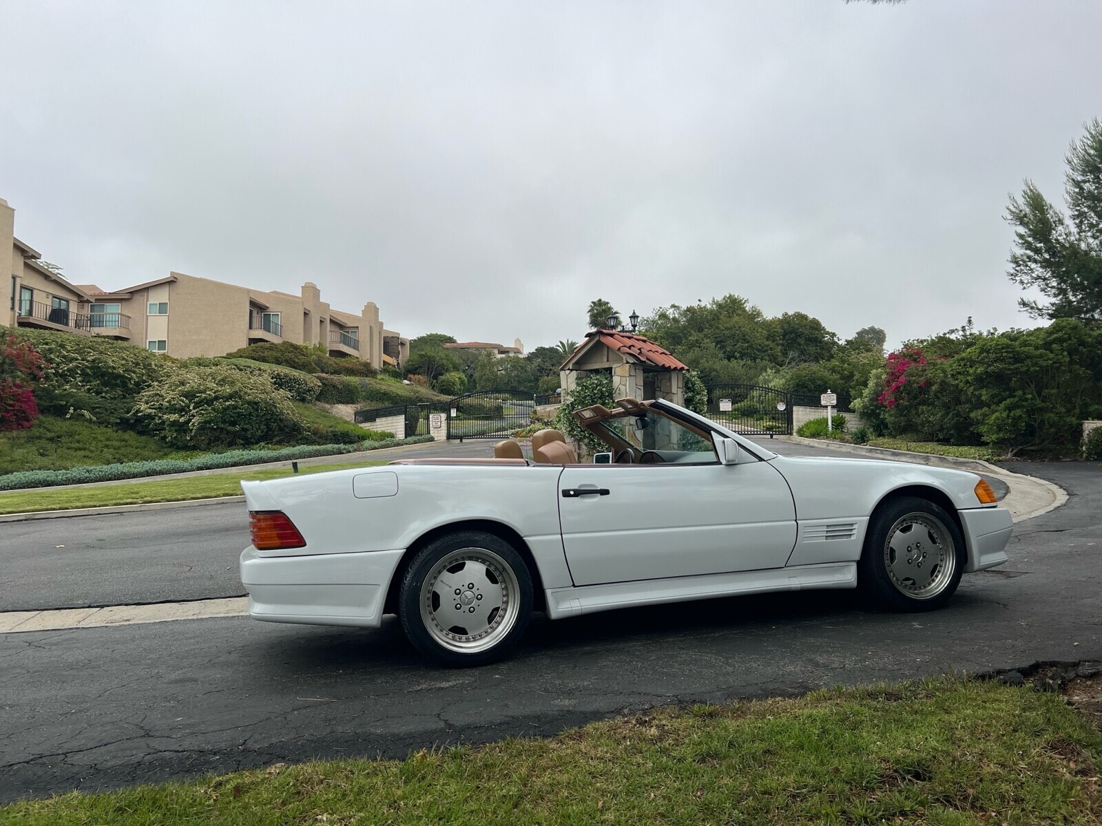 Mercedes-Benz-500-Series-1991-Convertible-25
