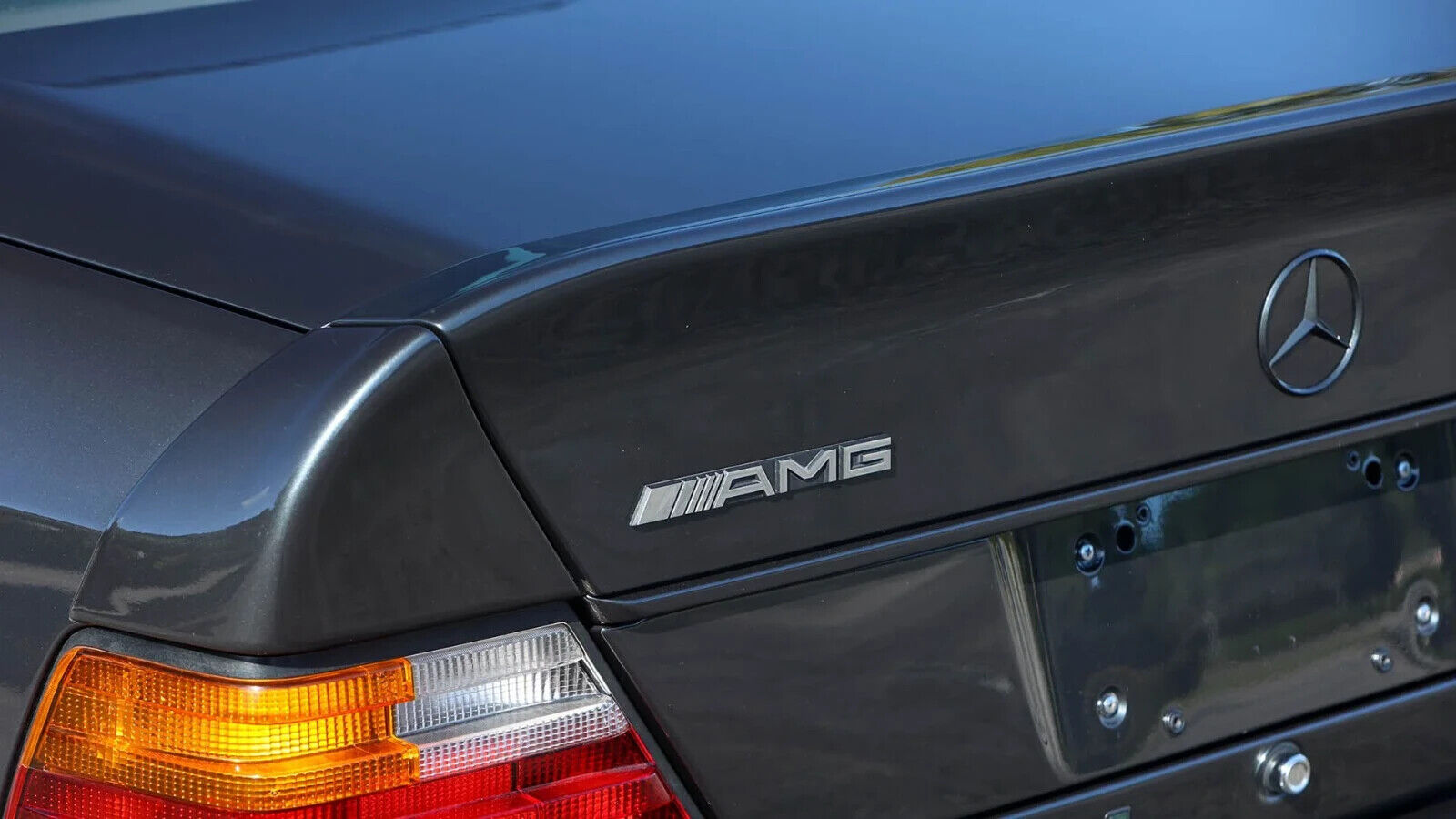 Mercedes-Benz-500-Series-1993-Sedan-20