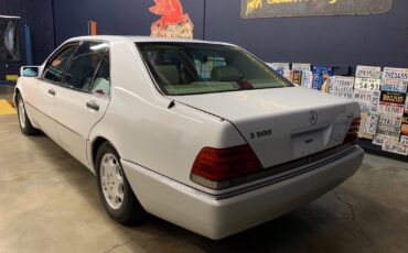 Mercedes-Benz-500-Series-1994-Sedan-3