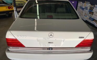 Mercedes-Benz-500-Series-1994-Sedan-4