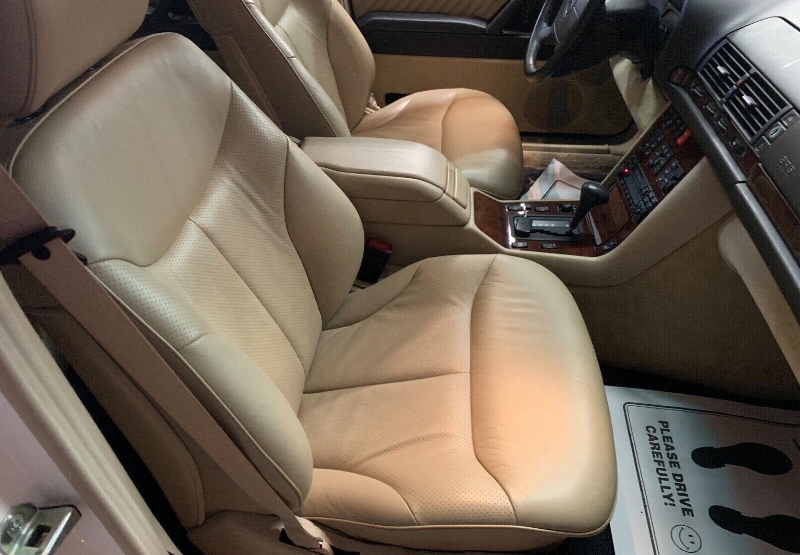 Mercedes-Benz-500-Series-1994-Sedan-6