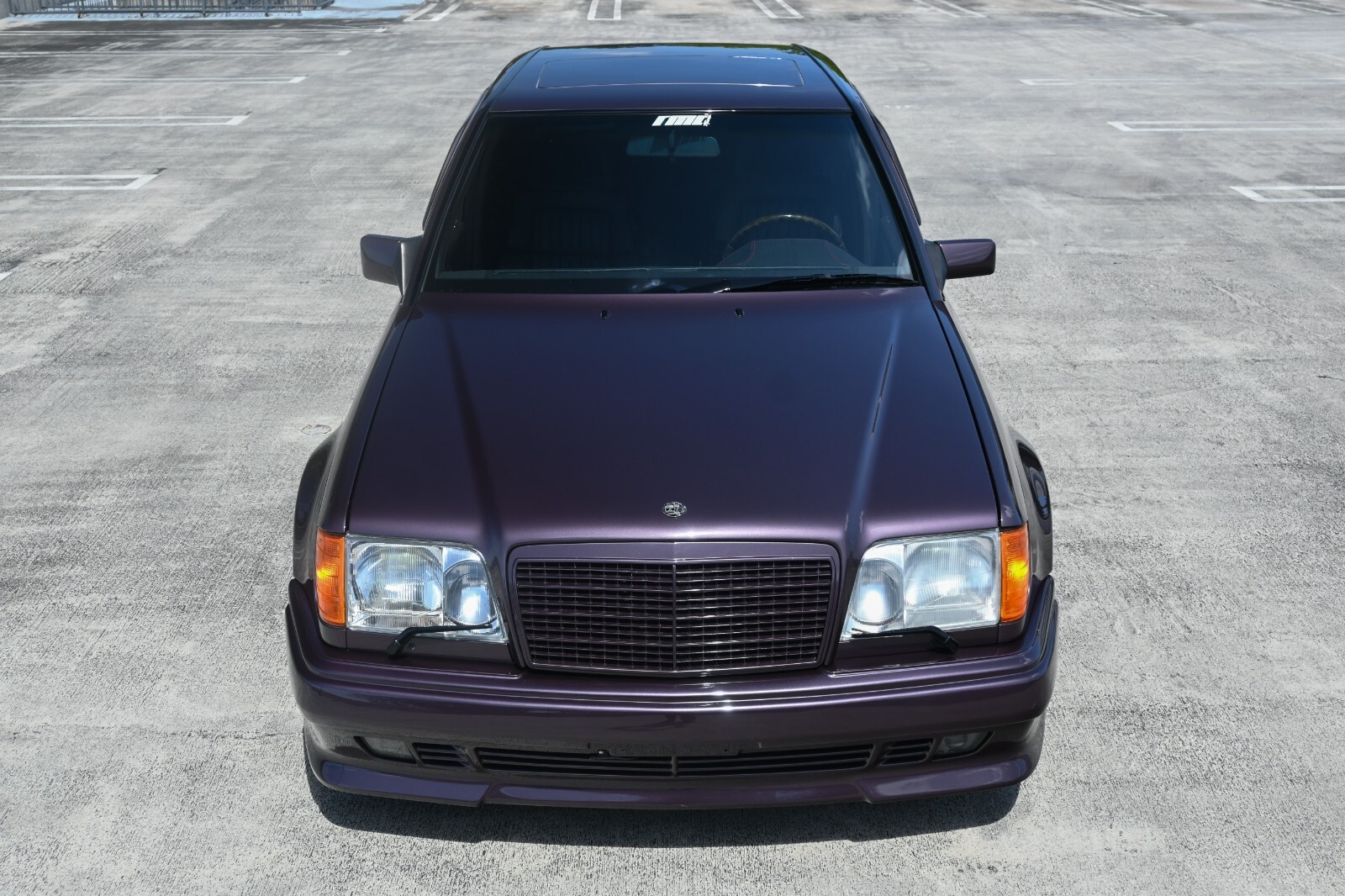 Mercedes-Benz-500E-1992-4D-1