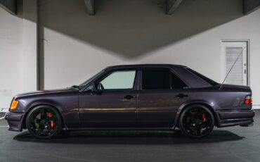 Mercedes-Benz-500E-1992-4D-10