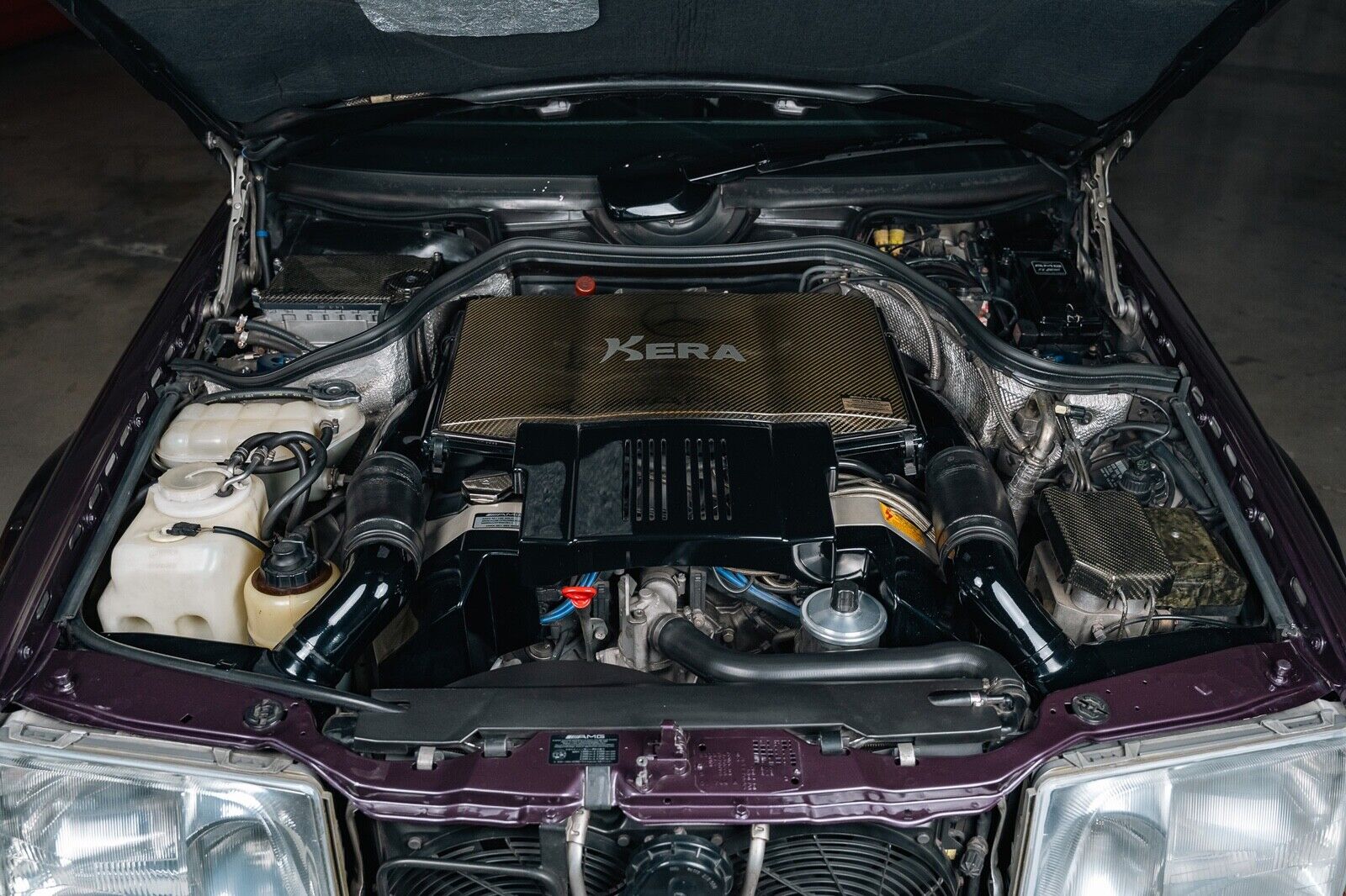 Mercedes-Benz-500E-1992-4D-17