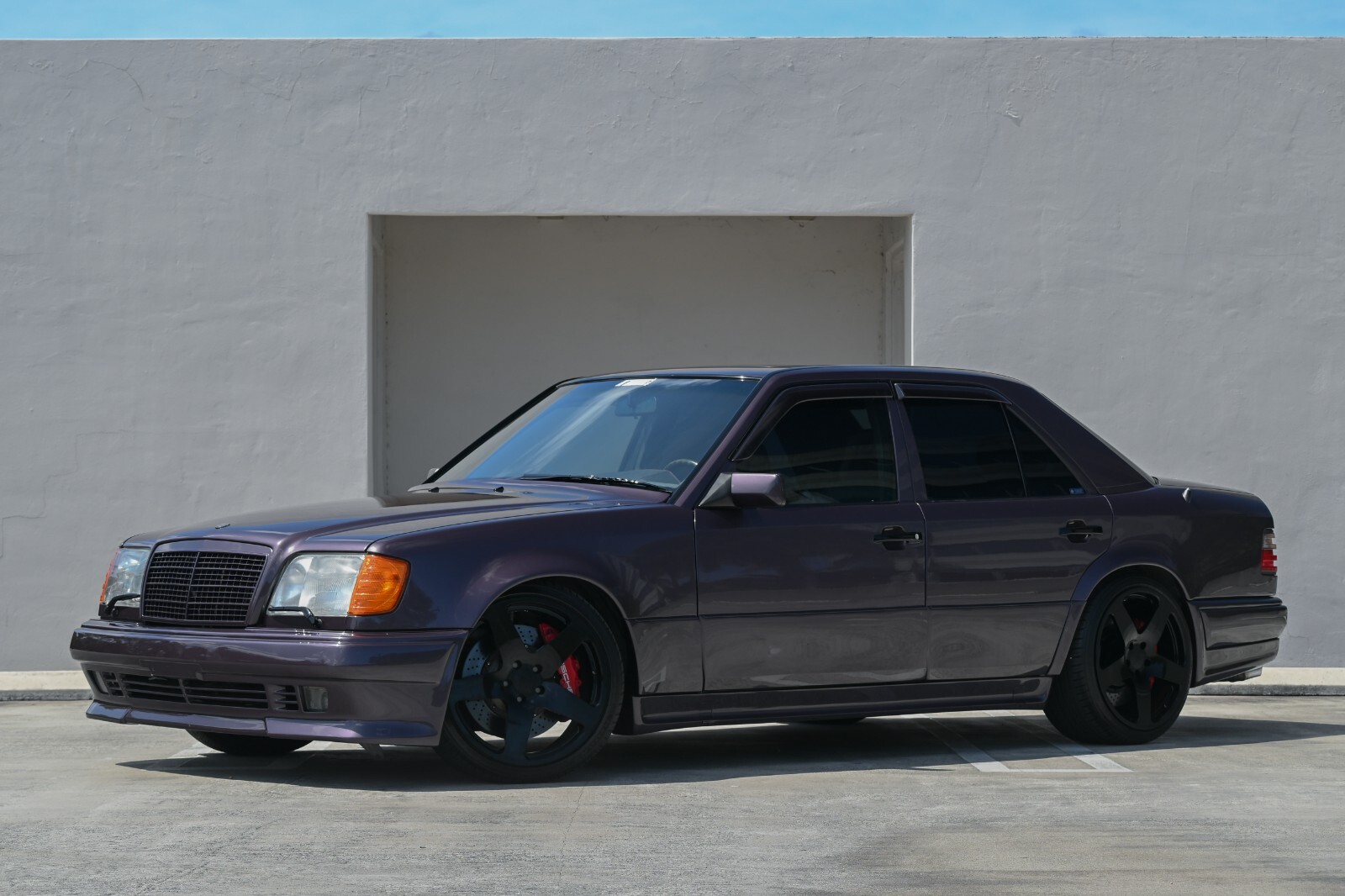 Mercedes-Benz-500E-1992-4D-2