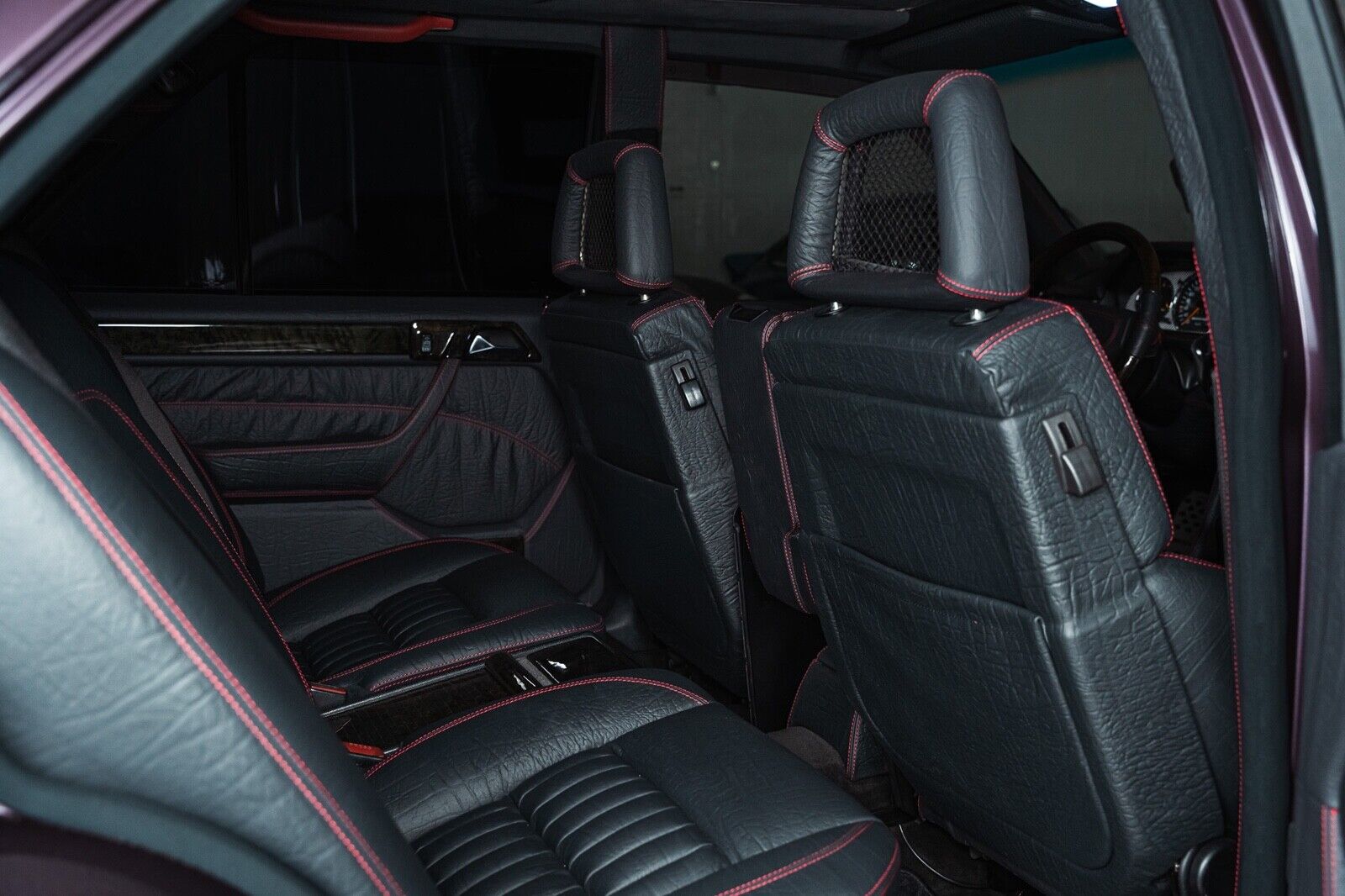 Mercedes-Benz-500E-1992-4D-25