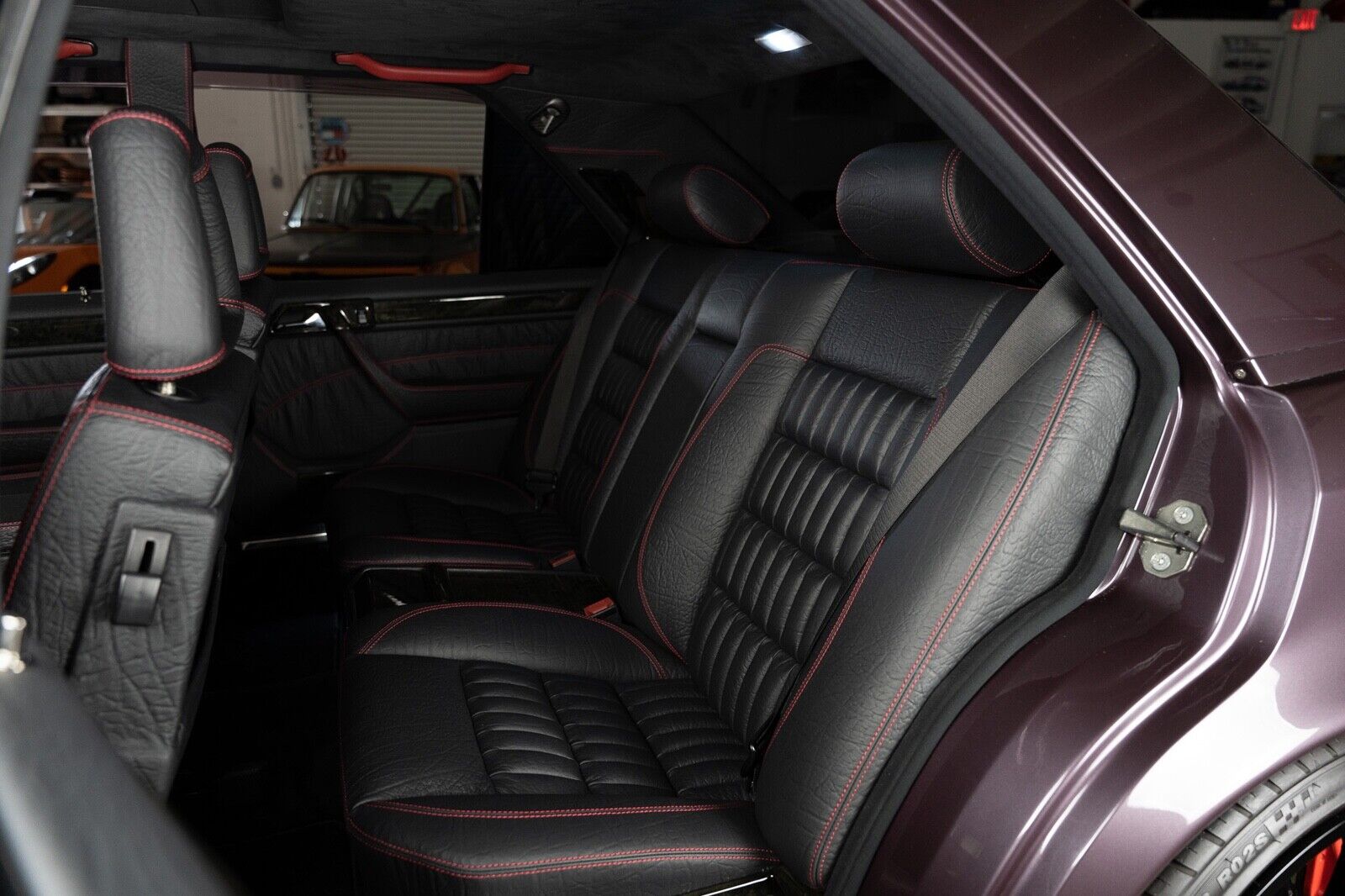 Mercedes-Benz-500E-1992-4D-35