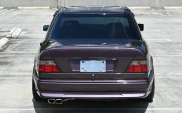 Mercedes-Benz-500E-1992-4D-5