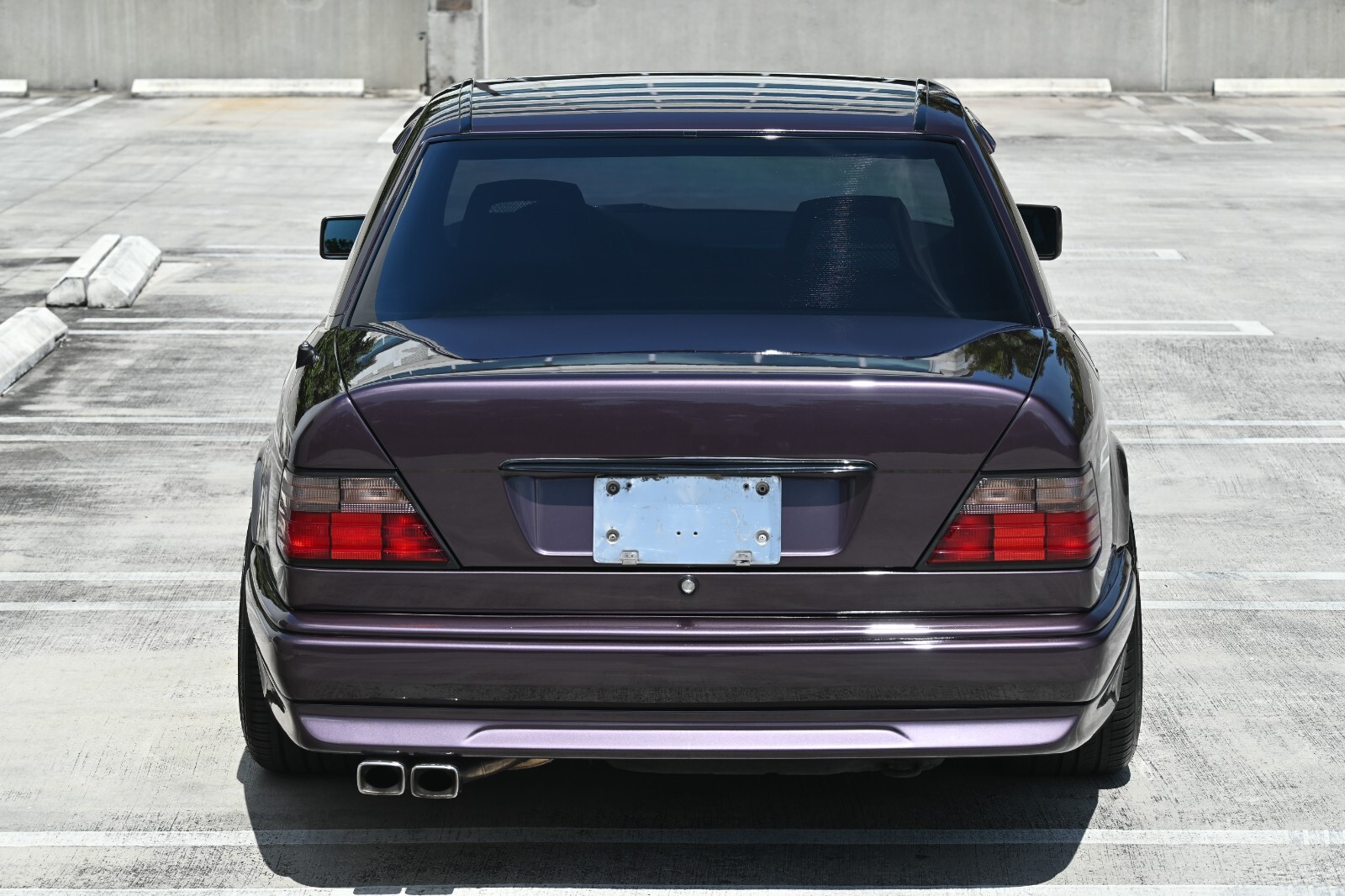 Mercedes-Benz-500E-1992-4D-5