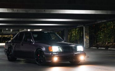 Mercedes-Benz-500E-1992-4D-9