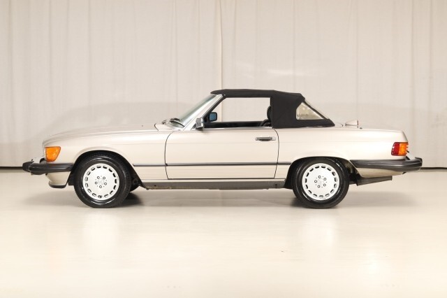 Mercedes-Benz-560-Series-Convertible-1987-Convertible-1