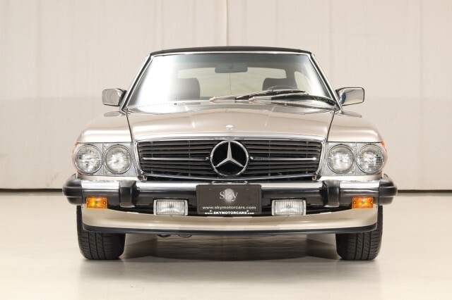 Mercedes-Benz-560-Series-Convertible-1987-Convertible-18