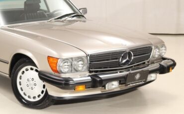Mercedes-Benz-560-Series-Convertible-1987-Convertible-22