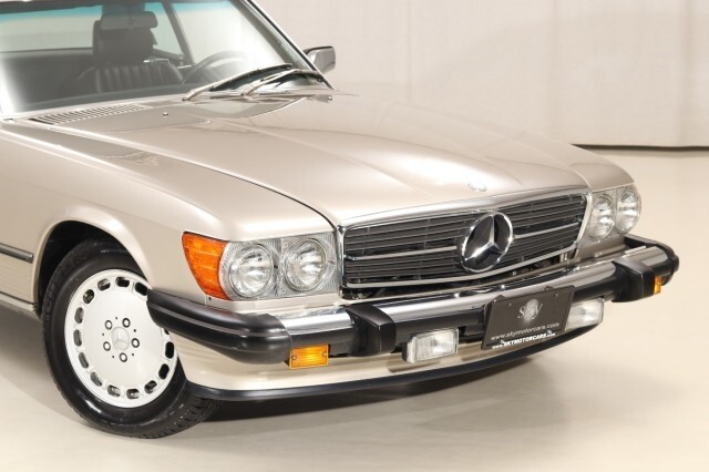 Mercedes-Benz-560-Series-Convertible-1987-Convertible-22