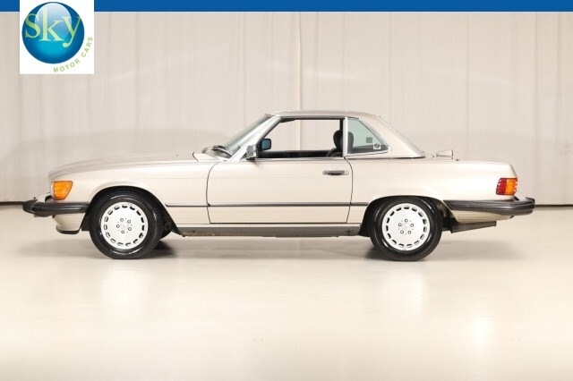 Mercedes-Benz-560-Series-Convertible-1987-Convertible