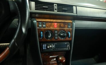 Mercedes-Benz-E-Class-1995-Coupe-15