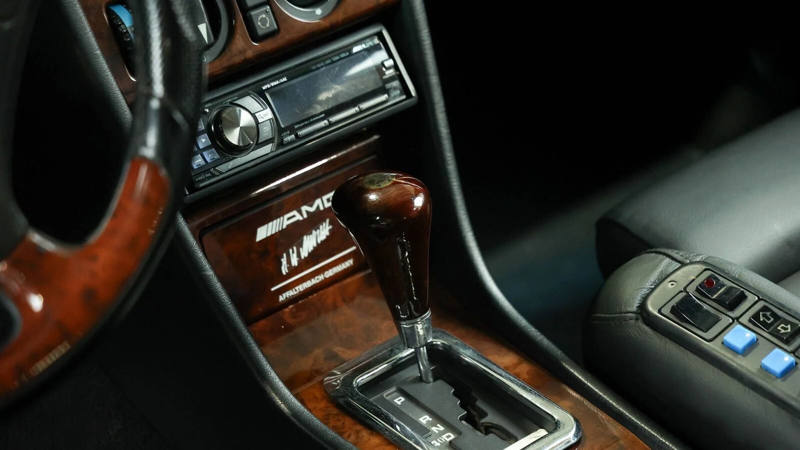 Mercedes-Benz-E-Class-1995-Coupe-17