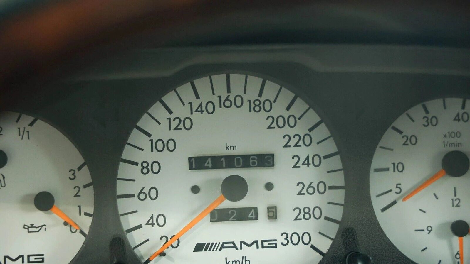 Mercedes-Benz-E-Class-1995-Coupe-18