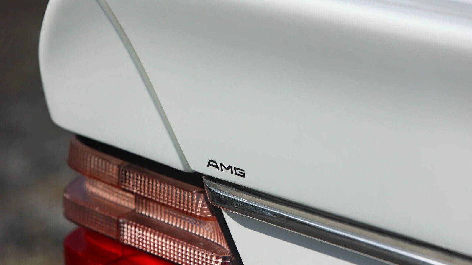 Mercedes-Benz-E-Class-1995-Coupe-24