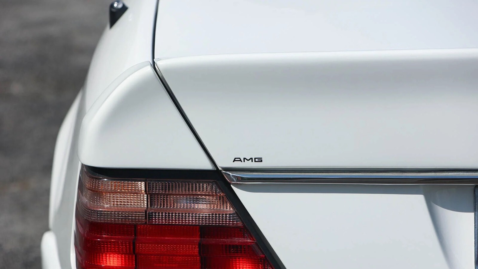 Mercedes-Benz-E-Class-1995-Coupe-26