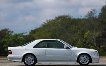 Mercedes-Benz-E-Class-1995-Coupe-3