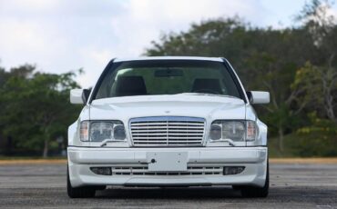 Mercedes-Benz-E-Class-1995-Coupe-7