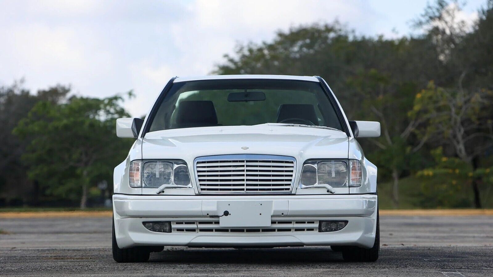 Mercedes-Benz-E-Class-1995-Coupe-7