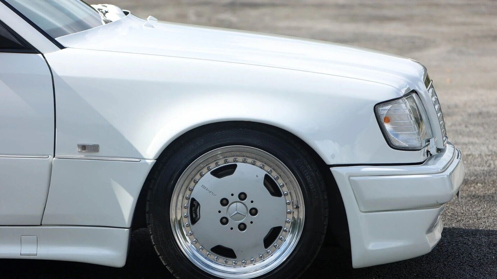 Mercedes-Benz-E-Class-1995-Coupe-8