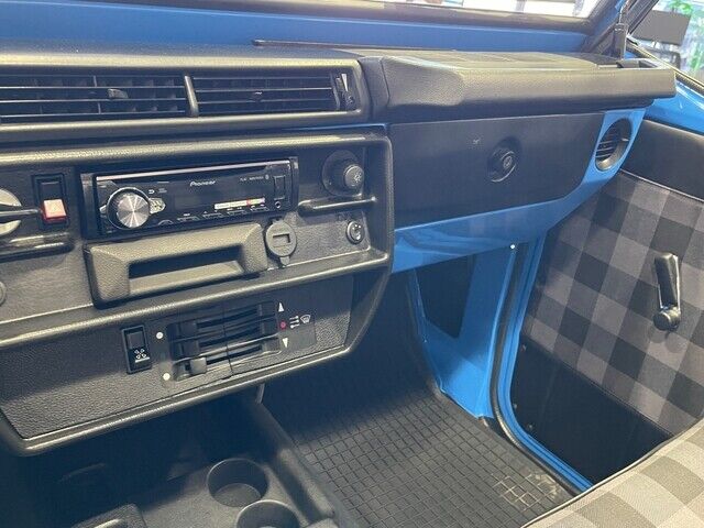 Mercedes-Benz-G-Class-1987-31